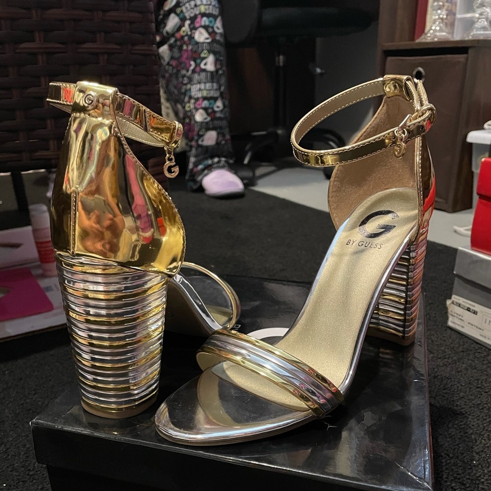Guess Shaker heels